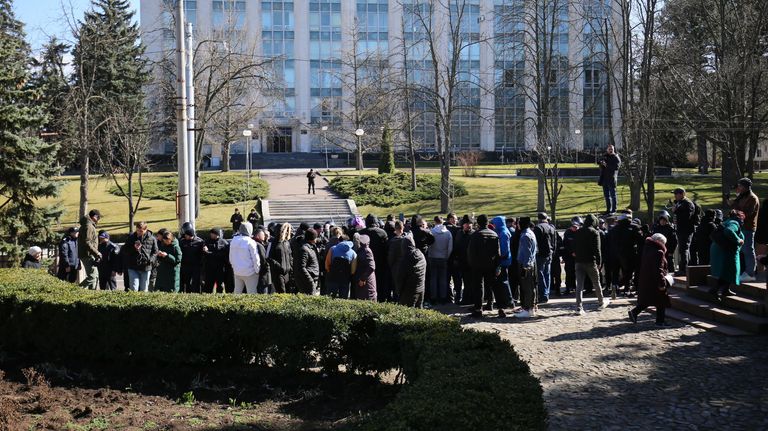 Участники акции протеста оппозиции в центре Кишинева Участники акции протеста оппозиции в центре Кишинева