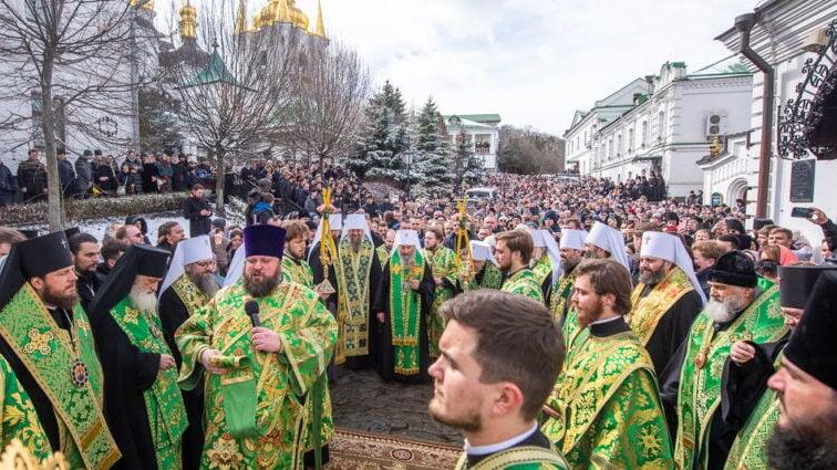 Тысячи прихожан канонической Украинской православной церкви собрались в Киево-Печерской лавре Тысячи прихожан канонической Украинской православной церкви собрались в Киево-Печерской лавре - РИА Новости, 1920, 12.03.2023
