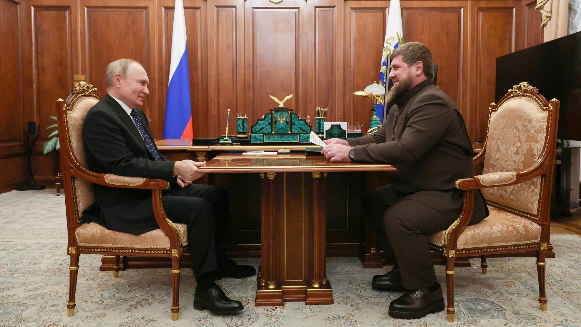 Президент РФ Владимир Путин и глава Чеченской Республики Рамзан Кадыров Президент РФ Владимир Путин и глава Чеченской Республики Рамзан Кадыров - РИА Новости, 1920, 04.08.2023