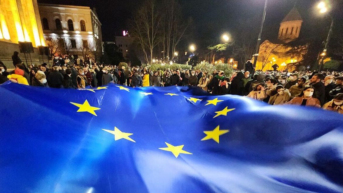 Беспорядки у парламента в Тбилиси Беспорядки у парламента в Тбилиси - РИА Новости, 1920, 15.03.2023