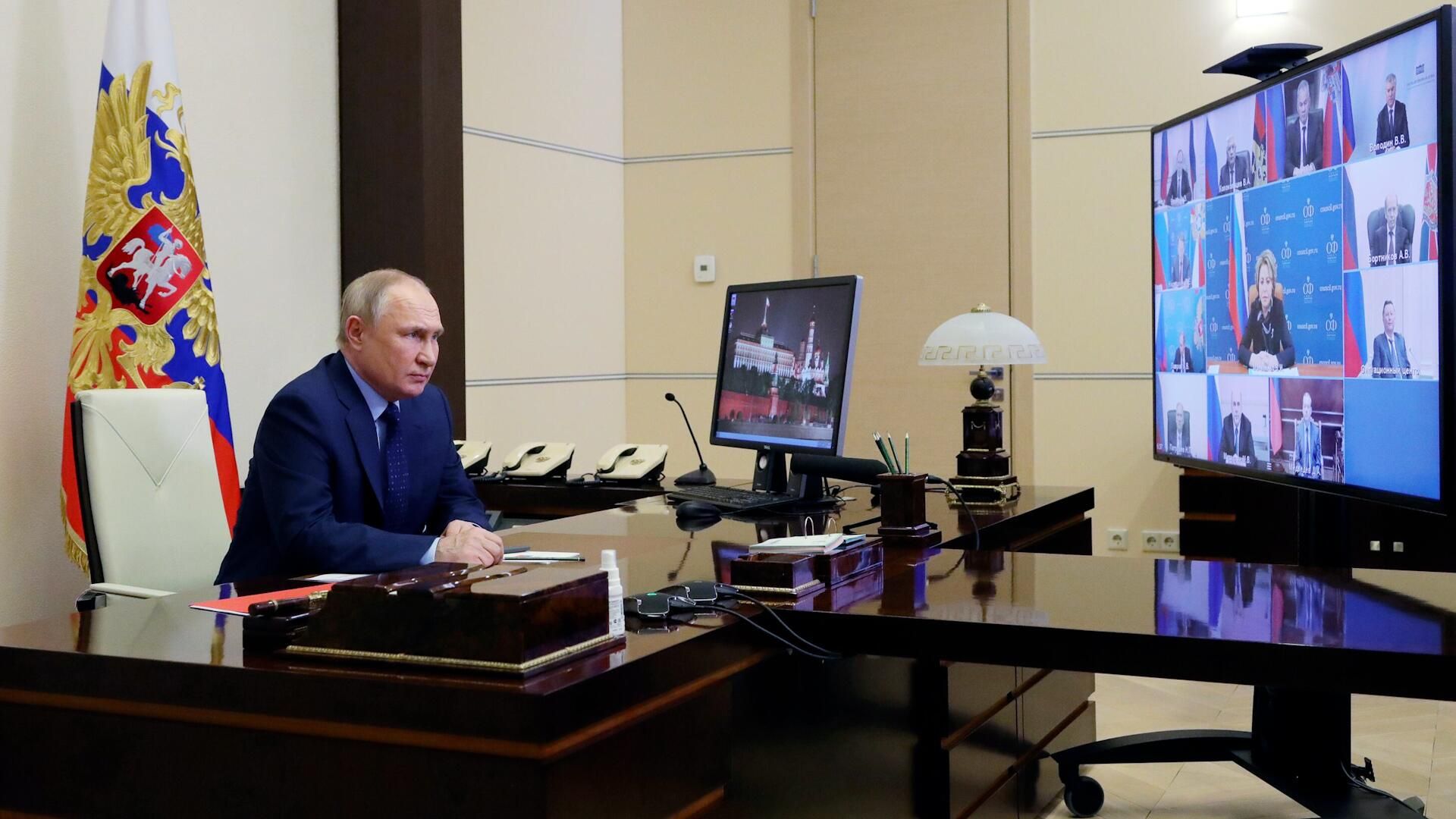 LIVE: Путин по видеосвязи участвует в открытии объектов крымского парка Херсонес Таврический LIVE: Путин по видеосвязи участвует в открытии объектов крымского парка Херсонес Таврический - РИА Новости, 1920, 18.03.2023