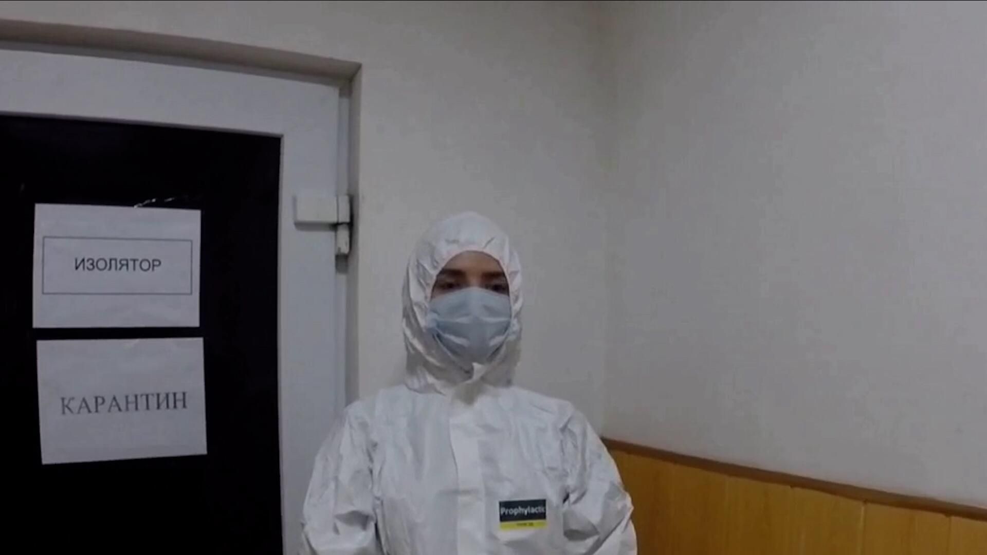 Врач о госпитализации 8 человек из Херсонской области с подозрением на птичий грипп Врач о госпитализации 8 человек из Херсонской области с подозрением на птичий грипп - РИА Новости, 1920, 21.03.2023