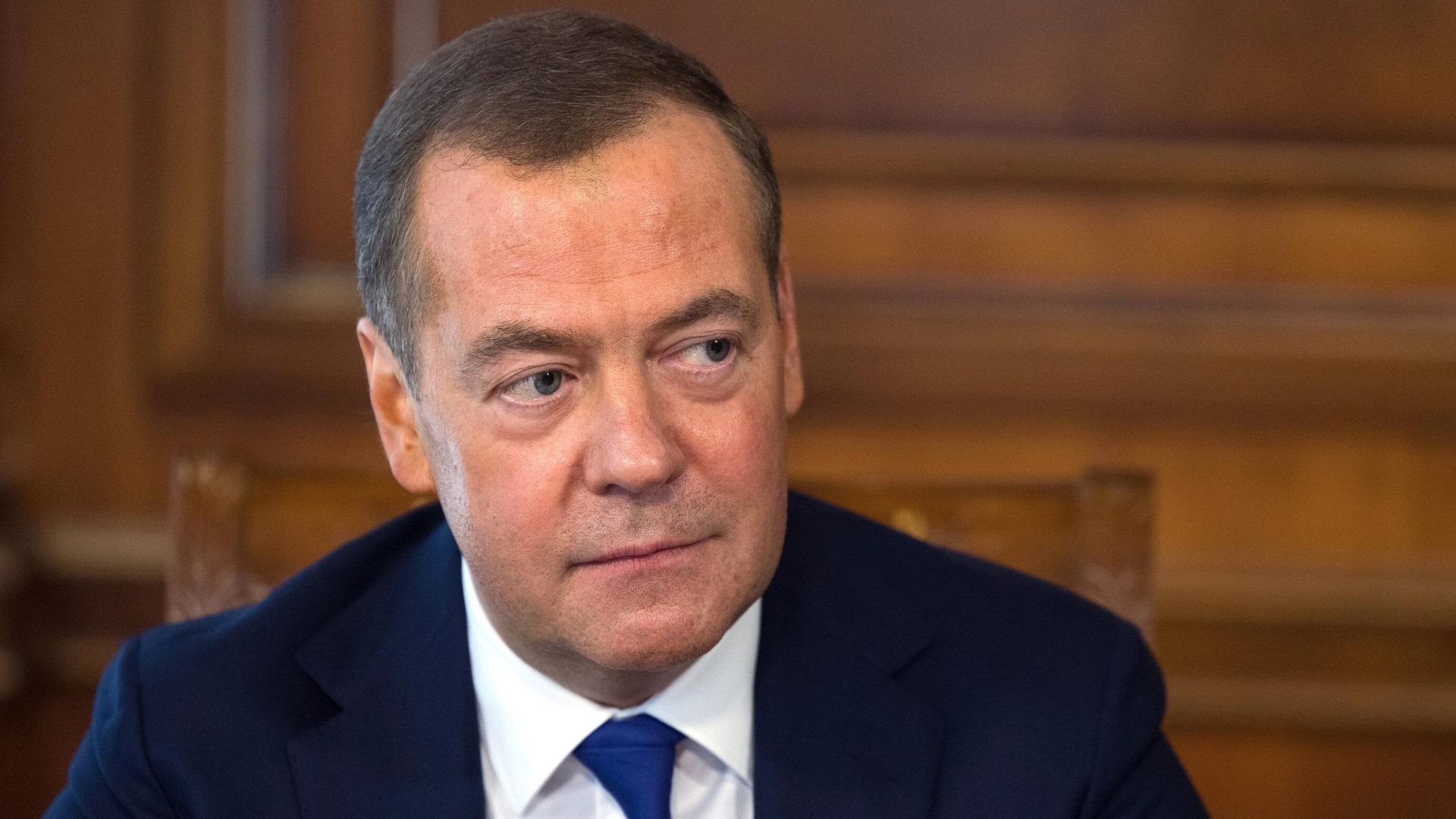 Заместитель председателя Совета безопасности РФ Дмитрий Медведев во время интервью российским СМИ Заместитель председателя Совета безопасности РФ Дмитрий Медведев во время интервью российским СМИ - РИА Новости, 1920, 24.03.2023