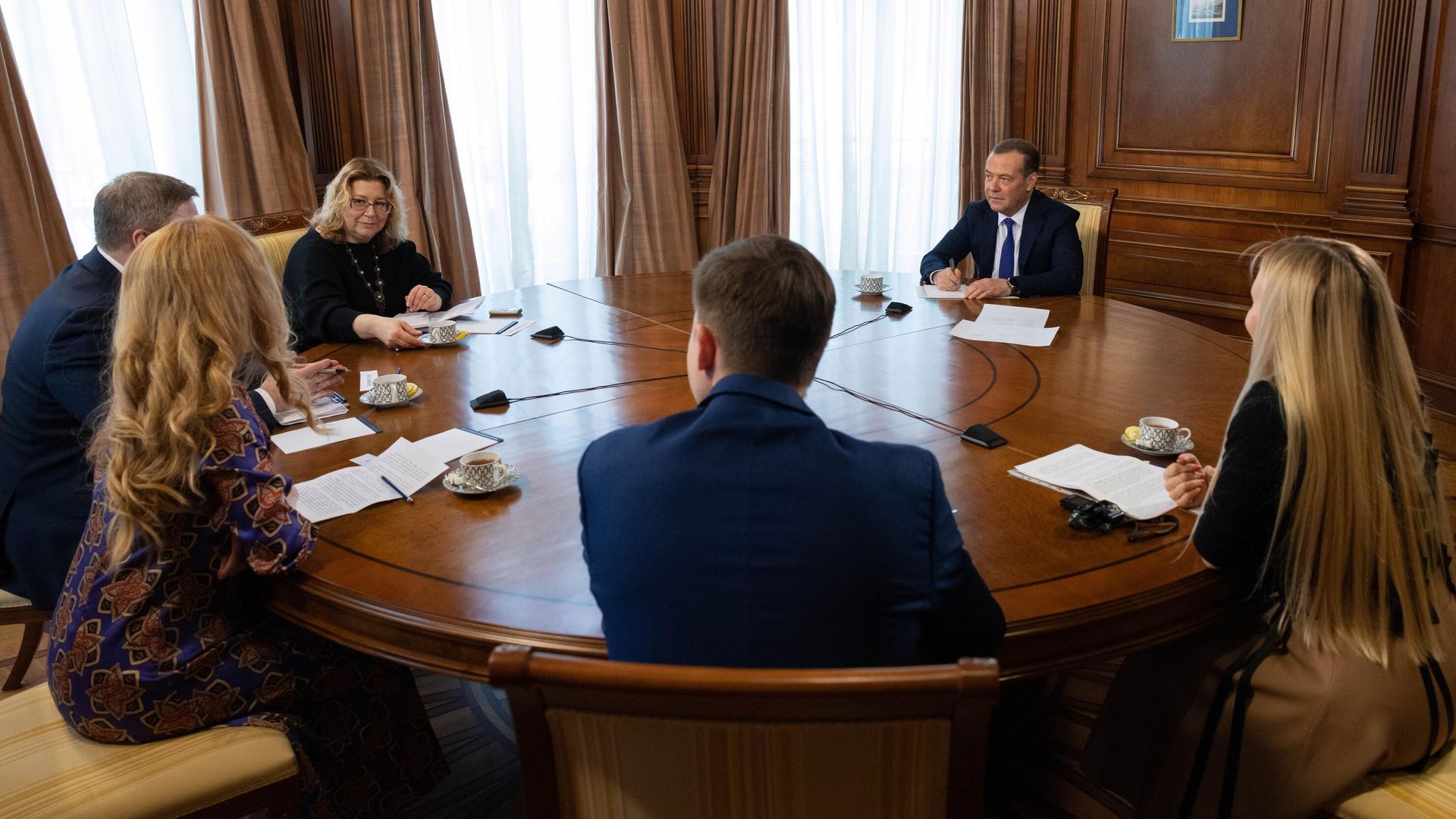 Заместитель председателя Совета безопасности РФ Дмитрий Медведев во время интервью российским СМИ - РИА Новости, 1920, 25.03.2023