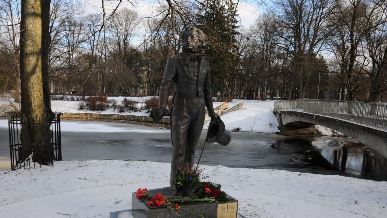 Памятник Александру Пушкину в Риге Памятник Александру Пушкину в Риге - РИА Новости, 1920, 23.03.2023