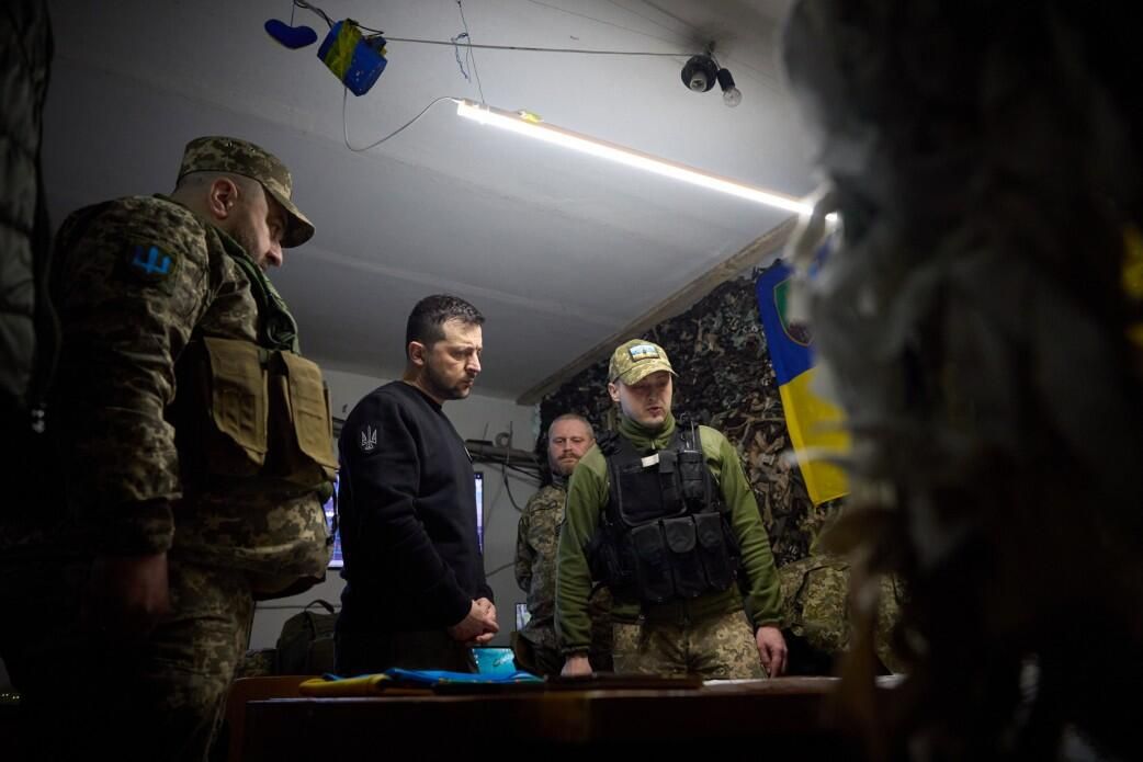 Фотография предполагаемого визита Владимира Зеленского на передовые позиции украинских войск в подконтрольной Киеву части Запорожской области Фотография предполагаемого визита Владимира Зеленского на передовые позиции украинских войск в подконтрольной Киеву части Запорожской области - РИА Новости, 1920, 22.08.2023