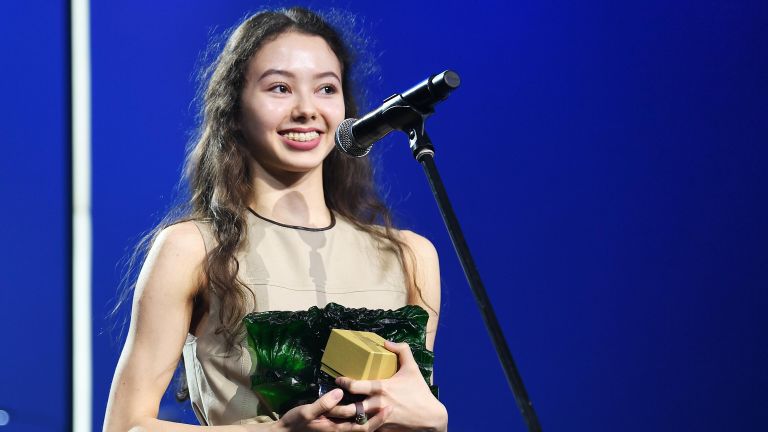 Артистка балета Елизавета Кокорева, получившая приз в номинации Балет на премии Художественного театра в МХТ имени А. П. Чехова в Москве