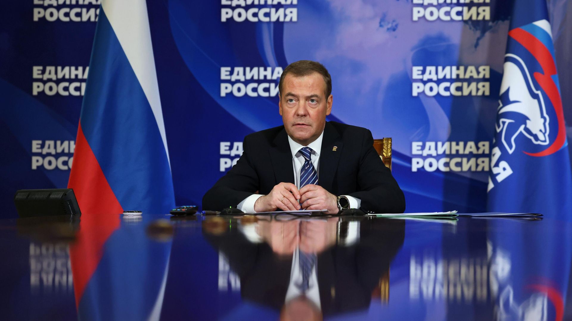 Заместитель председателя Совета безопасности России Дмитрий Медведев Заместитель председателя Совета безопасности России Дмитрий Медведев - РИА Новости, 1920, 02.07.2023