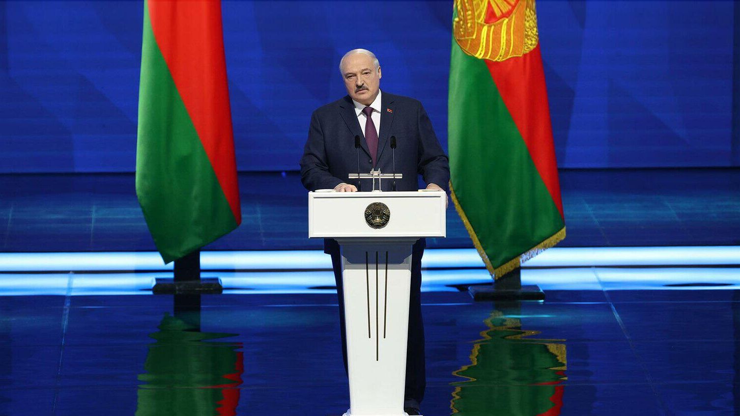 Президент Беларуси Александр Лукашенко во время послания белорусскому народу и Национальному собранию Президент Беларуси Александр Лукашенко во время послания белорусскому народу и Национальному собранию - РИА Новости, 1920, 31.03.2023