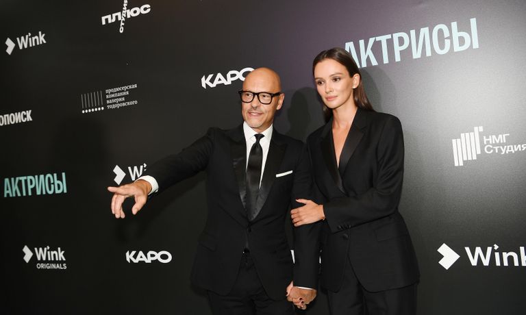 Режиссер Федор Бондарчук и актриса Паулина Андреева на премьере сериала Актрисы режиссера Федора Бондарчука в кинотеатре КАРО 11 Октябрь в Москве Режиссер Федор Бондарчук и актриса Паулина Андреева на премьере сериала Актрисы режиссера Федора Бондарчука в кинотеатре КАРО 11 Октябрь в Москве