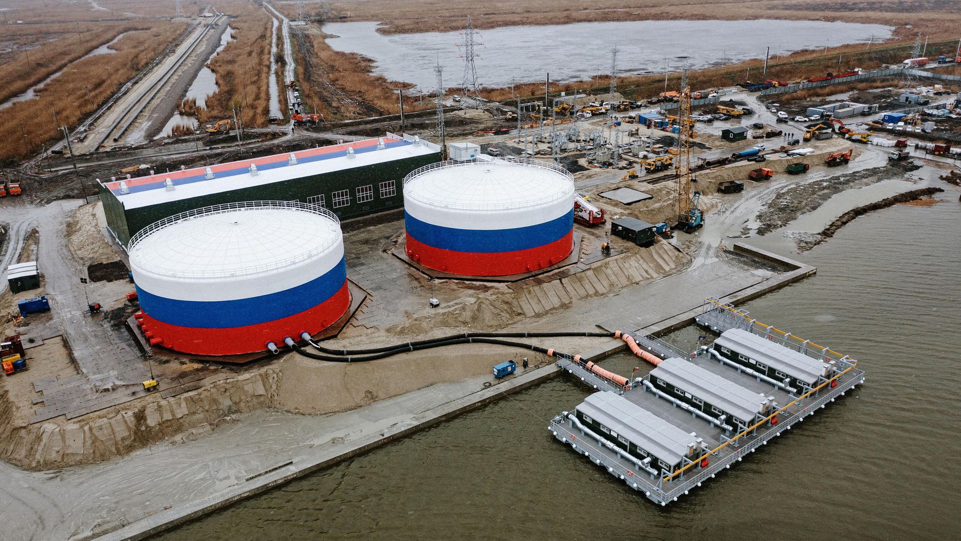Первая из насосных станций водовода Ростов-на-Дону — канал Северский Донец — Донбасс для забора воды из реки Дон в Ростовской области - РИА Новости, 1920, 20.04.2023