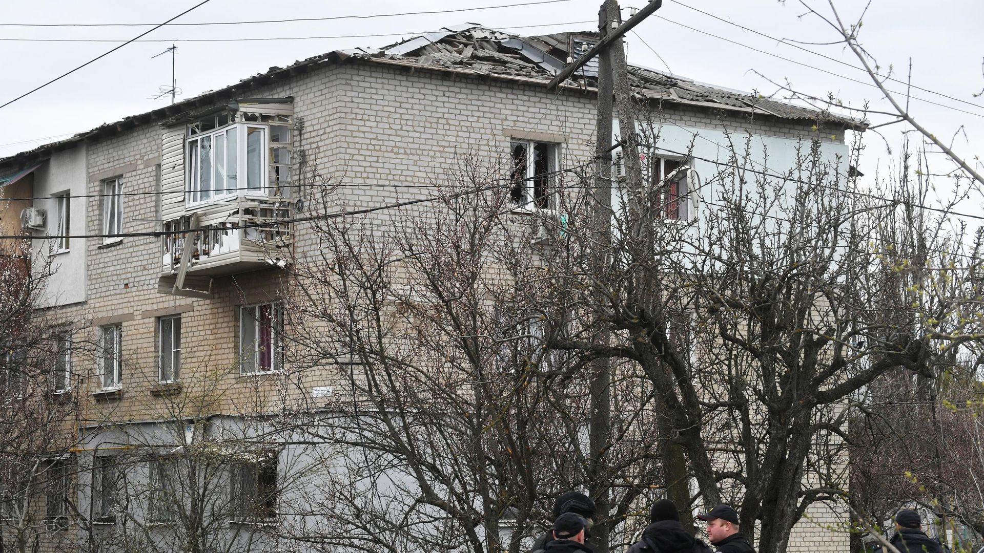 Жилой многоквартирный дом в Мелитополе, поврежденный в результате обстрела со стороны ВСУ Жилой многоквартирный дом в Мелитополе, поврежденный в результате обстрела со стороны ВСУ - РИА Новости, 1920, 02.04.2023