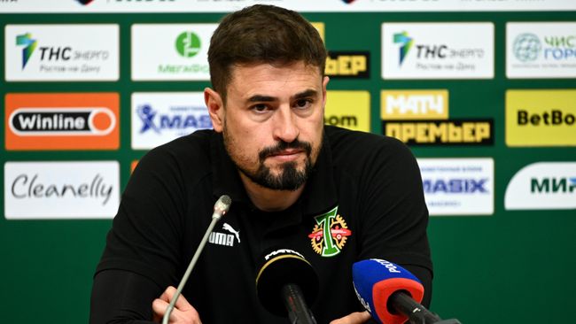 Главный тренер Торпедо Пеп Клотет Главный тренер Торпедо Пеп Клотет
