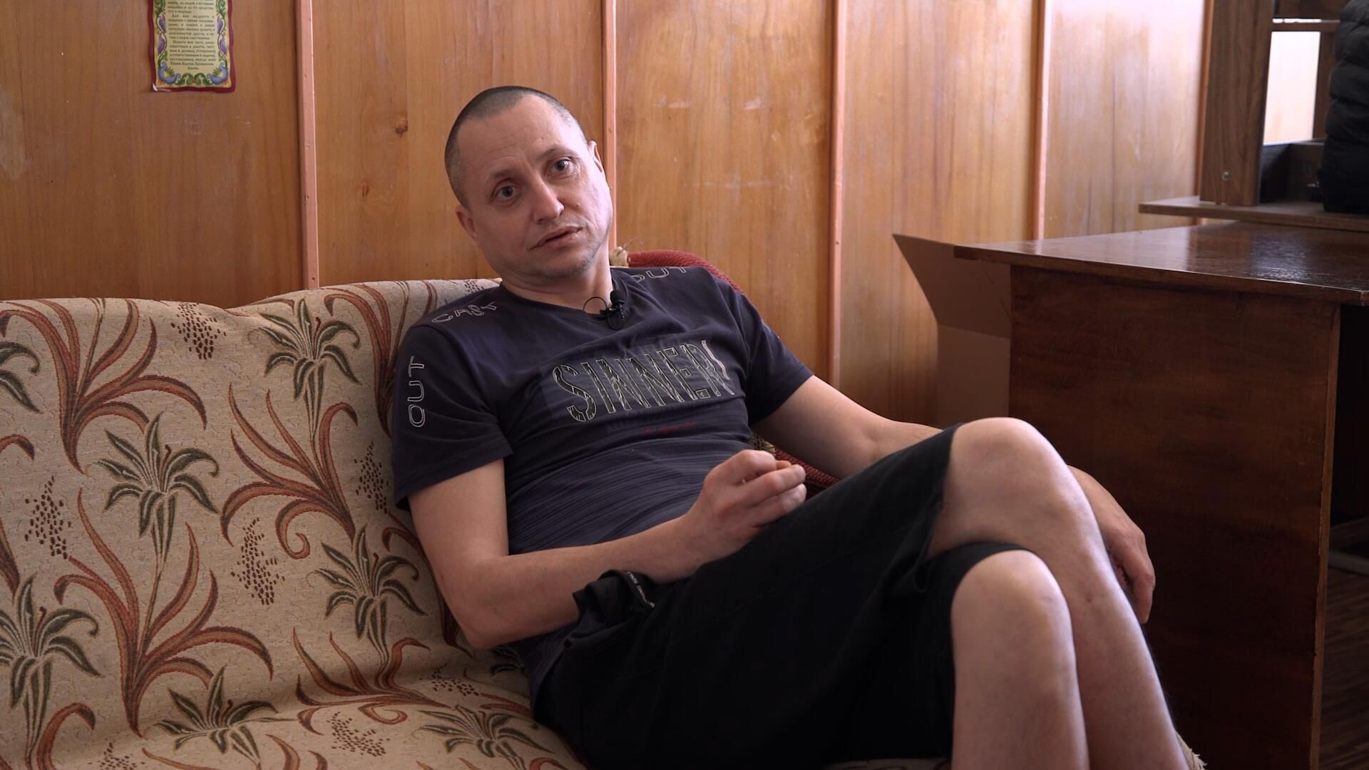 Начал ножовкой пилить ногу: доброволец из ДНР о пытках в украинском плену Начал ножовкой пилить ногу: доброволец из ДНР о пытках в украинском плену - РИА Новости, 1920, 04.04.2023