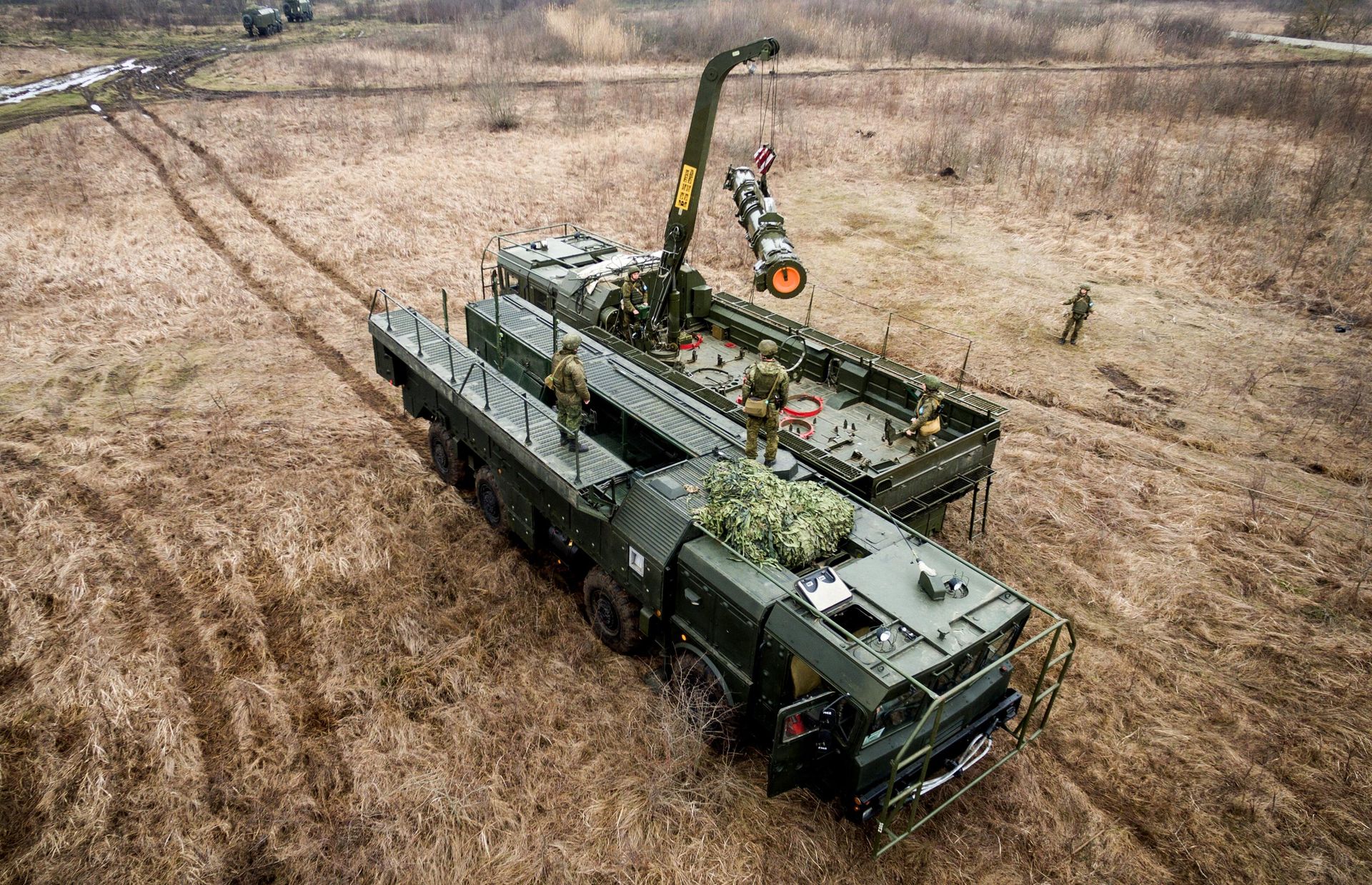 Военнослужащие во время учений оперативно-тактического ракетного комплекса (ОТРК) Искандер-М Военнослужащие во время учений оперативно-тактического ракетного комплекса (ОТРК) Искандер-М - РИА Новости, 1920, 11.03.2024