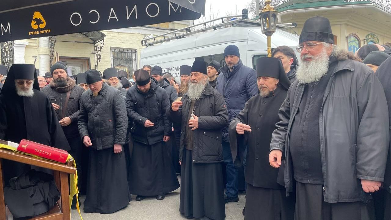 Предстоятель канонической Украинской православной церкви митрополит Киевский и всея Украины Онуфрий в Киево-Печерской лавре Предстоятель канонической Украинской православной церкви митрополит Киевский и всея Украины Онуфрий в Киево-Печерской лавре - РИА Новости, 1920, 04.04.2023