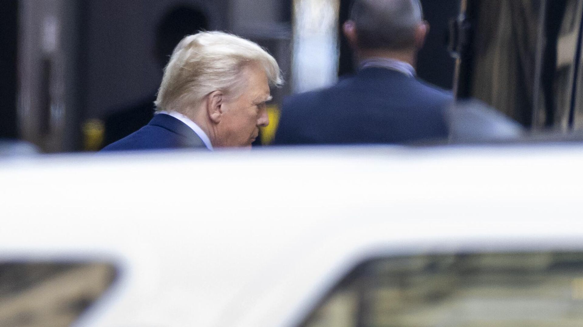 Бывший президент США Дональд Трамп покидает свой офис в Нью-Йорке - РИА Новости, 1920, 11.04.2023