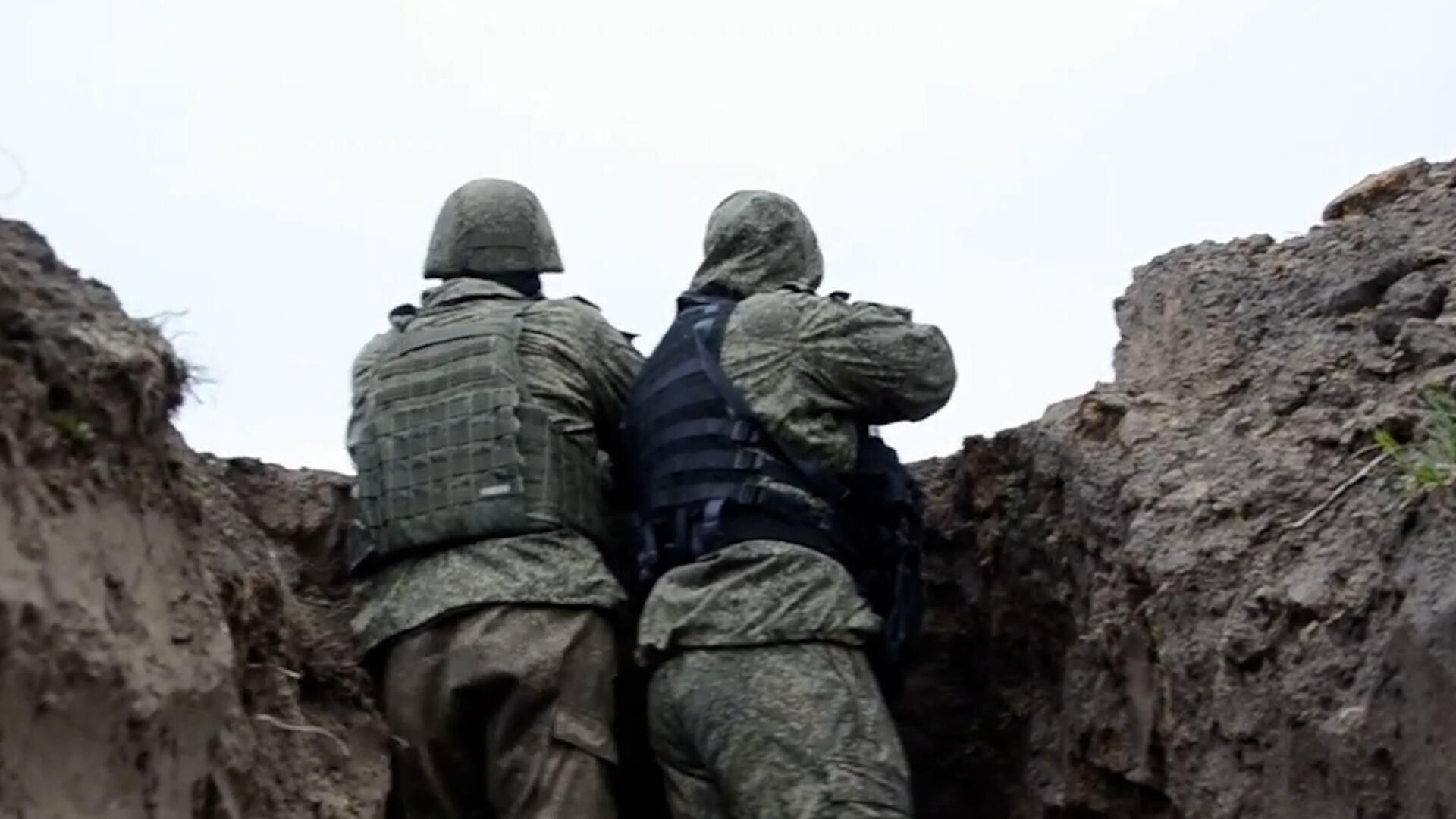 Противник использует тактику кочующих орудий: военкор об артдуэлях на берегу Днепра Противник использует тактику кочующих орудий: военкор об артдуэлях на берегу Днепра - РИА Новости, 1920, 06.04.2023