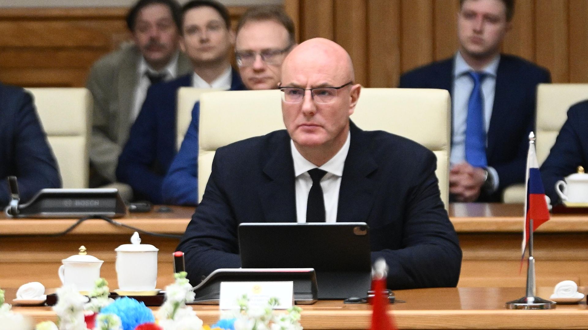 Заместитель председателя правительства РФ Дмитрий Чернышенко на заседании российско-вьетнамской межправительственной комиссии () по торгово-экономическому и научно-техническому сотрудничеству в Ханое - РИА Новости, 1920, 30.06.2023