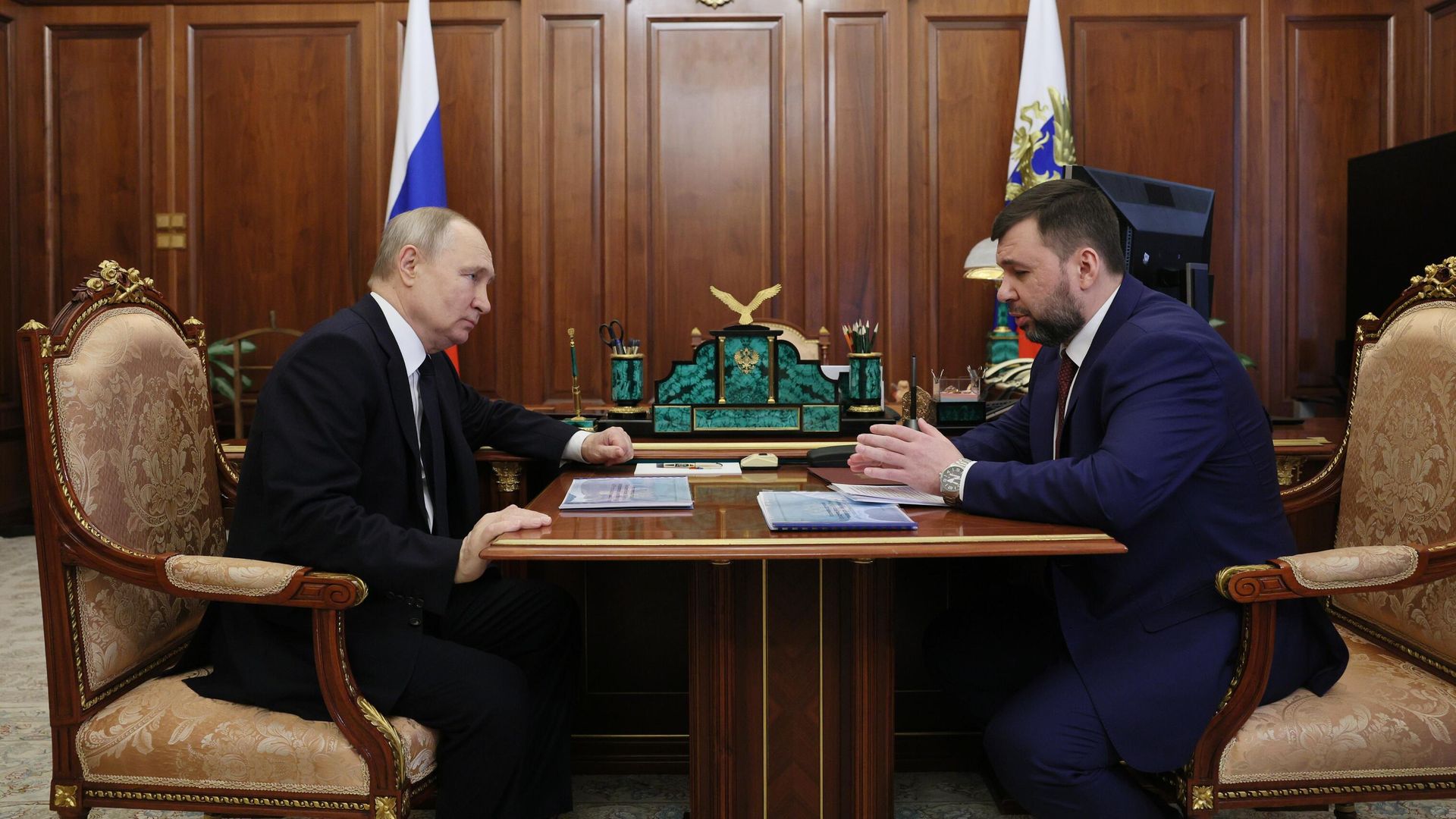 Президент РФ Владимир Путин и глава ДНР Денис Пушилин во время встречи Президент РФ Владимир Путин и глава ДНР Денис Пушилин во время встречи - РИА Новости, 1920, 10.02.2025