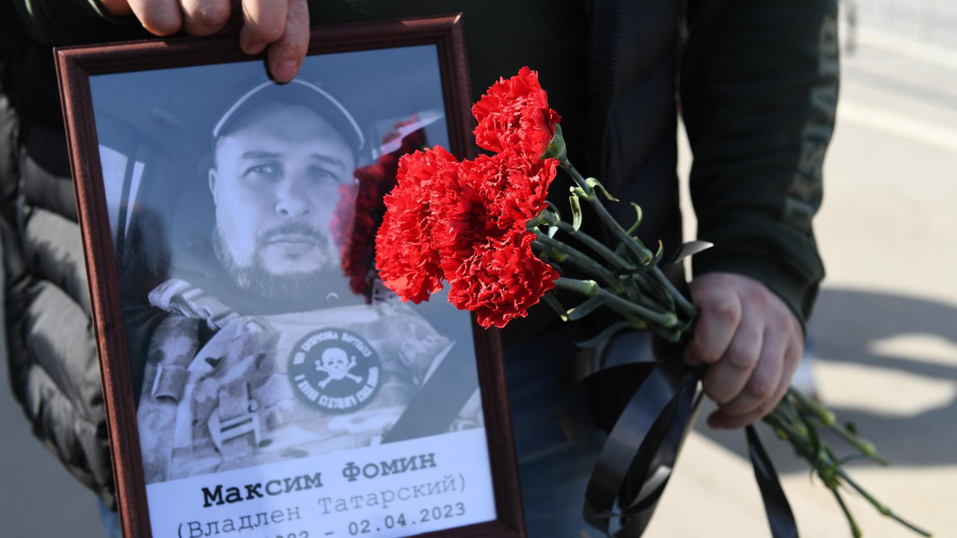 Портрет блогера, военного корреспондента, писателя, ополченца Донбасса Владлена Татарского - РИА Новости, 1920, 02.04.2026