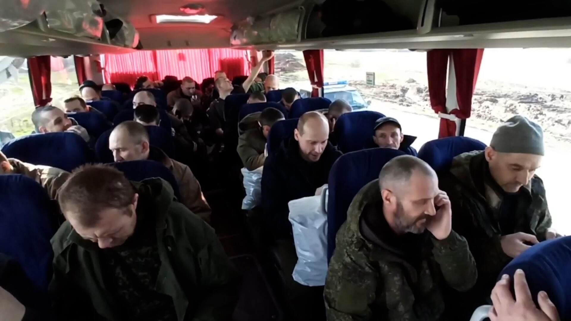 Российские военные, вернувшиеся из украинского плена Российские военные, вернувшиеся из украинского плена - РИА Новости, 1920, 10.04.2023