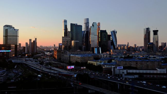Вид на небоскребы Московского международного делового центра Москва-Сити