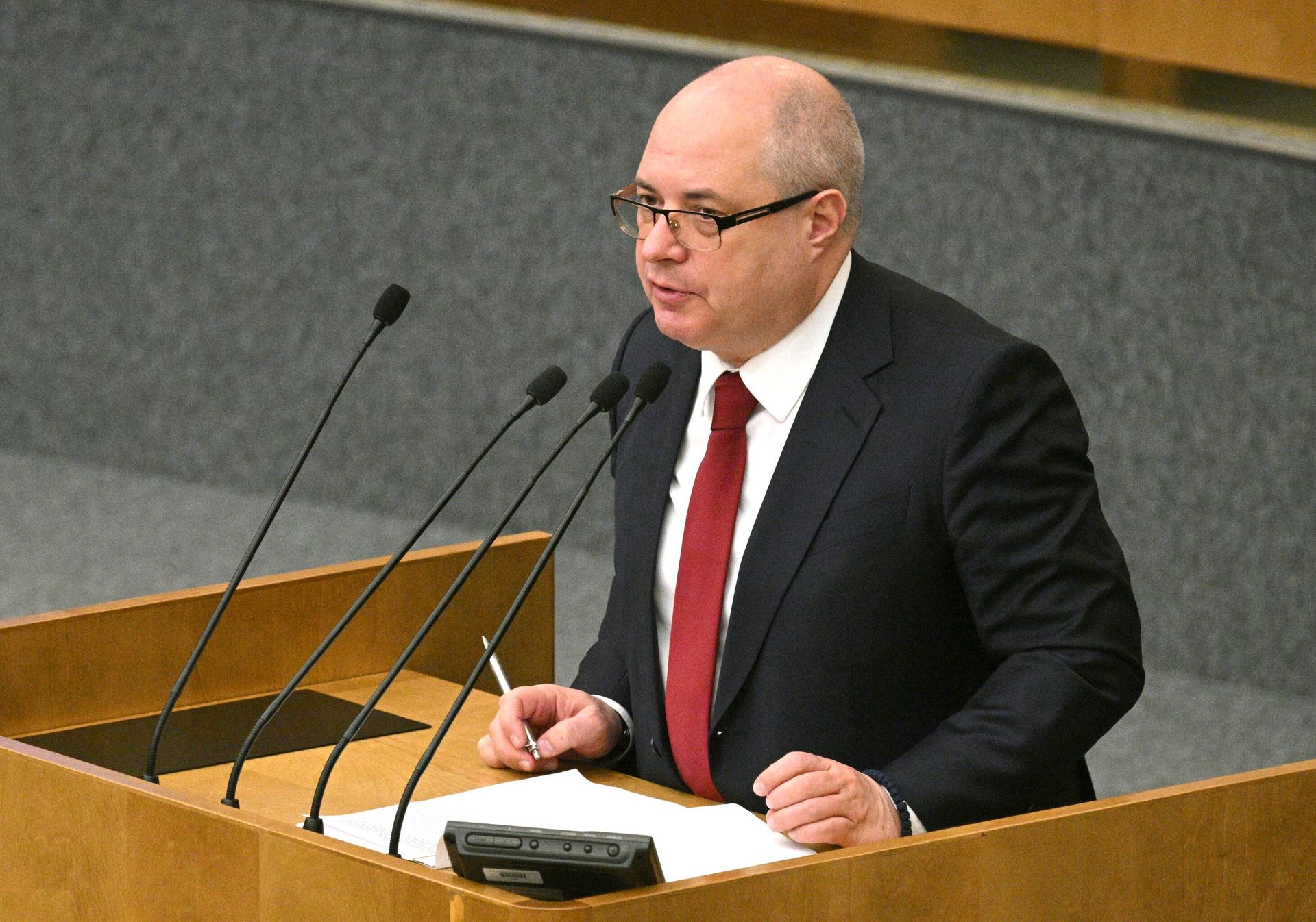 Председатель комитета Государственной Думы РФ по вопросам собственности, земельным и имущественным отношениям Сергей Гаврилов Председатель комитета Государственной Думы РФ по вопросам собственности, земельным и имущественным отношениям Сергей Гаврилов - РИА Новости, 1920, 05.12.2025