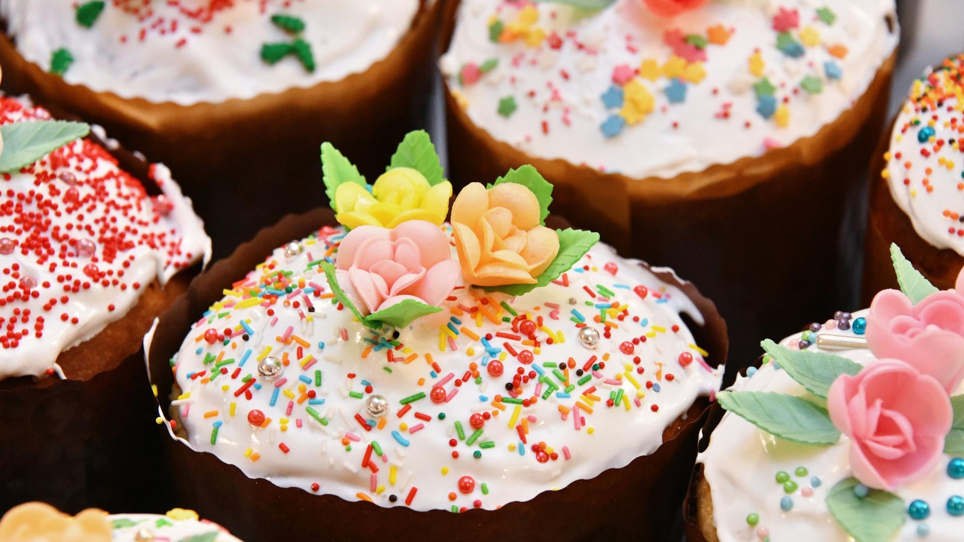 Куличи, приготовленные к празднованию Пасхи Куличи, приготовленные к празднованию Пасхи - РИА Новости, 1920, 13.04.2026