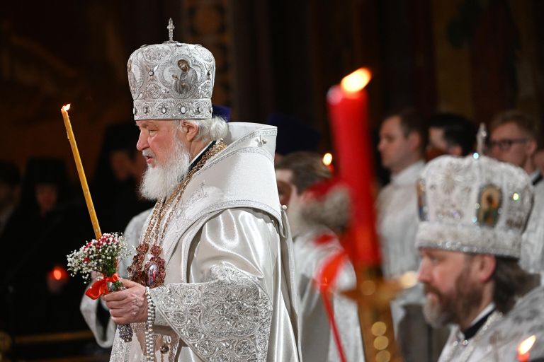 Патриарх Московский и всея Руси Кирилл проводит пасхальное богослужение в храме Христа Спасителя в Москве Патриарх Московский и всея Руси Кирилл проводит пасхальное богослужение в храме Христа Спасителя в Москве