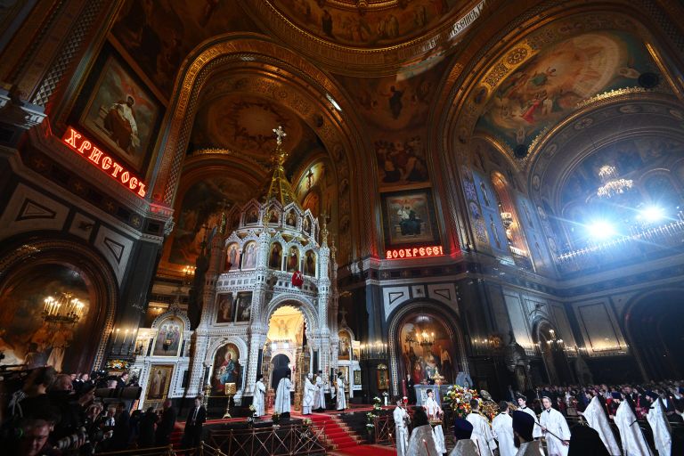 Пасхальное богослужение в храме Христа Спасителя в Москве Пасхальное богослужение в храме Христа Спасителя в Москве