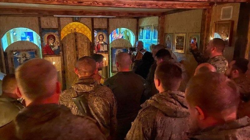 Бойцы 22-го армейского корпуса береговых войск ВМФ России с помощью крымских волонтеров построили на берегу Днепра в Херсонской области полевой храм Бойцы 22-го армейского корпуса береговых войск ВМФ России с помощью крымских волонтеров построили на берегу Днепра в Херсонской области полевой храм - РИА Новости, 1920, 16.04.2023
