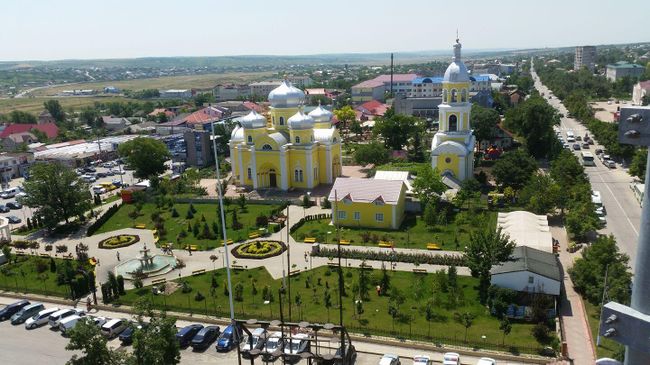 Комрат