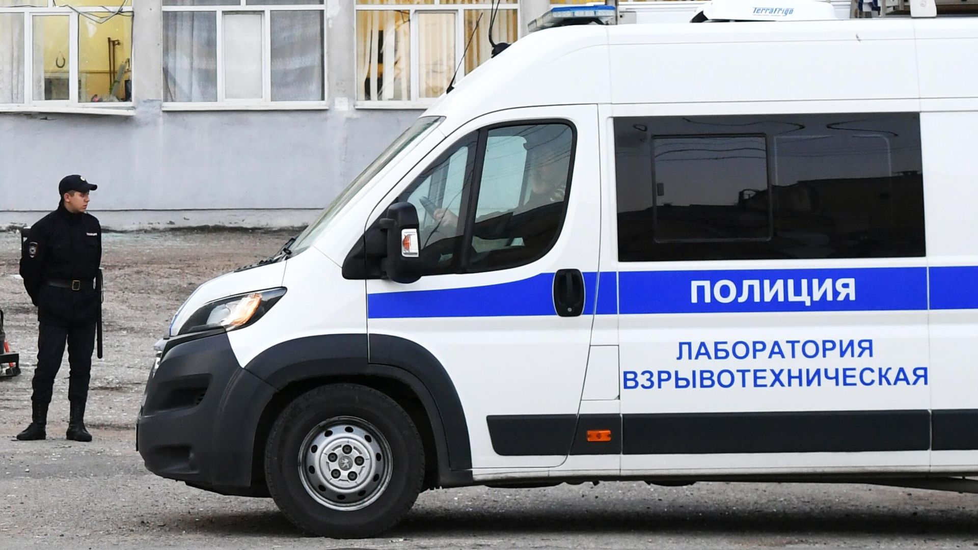 Сотрудники правоохранительных органов Сотрудники правоохранительных органов - РИА Новости, 1920, 19.04.2023
