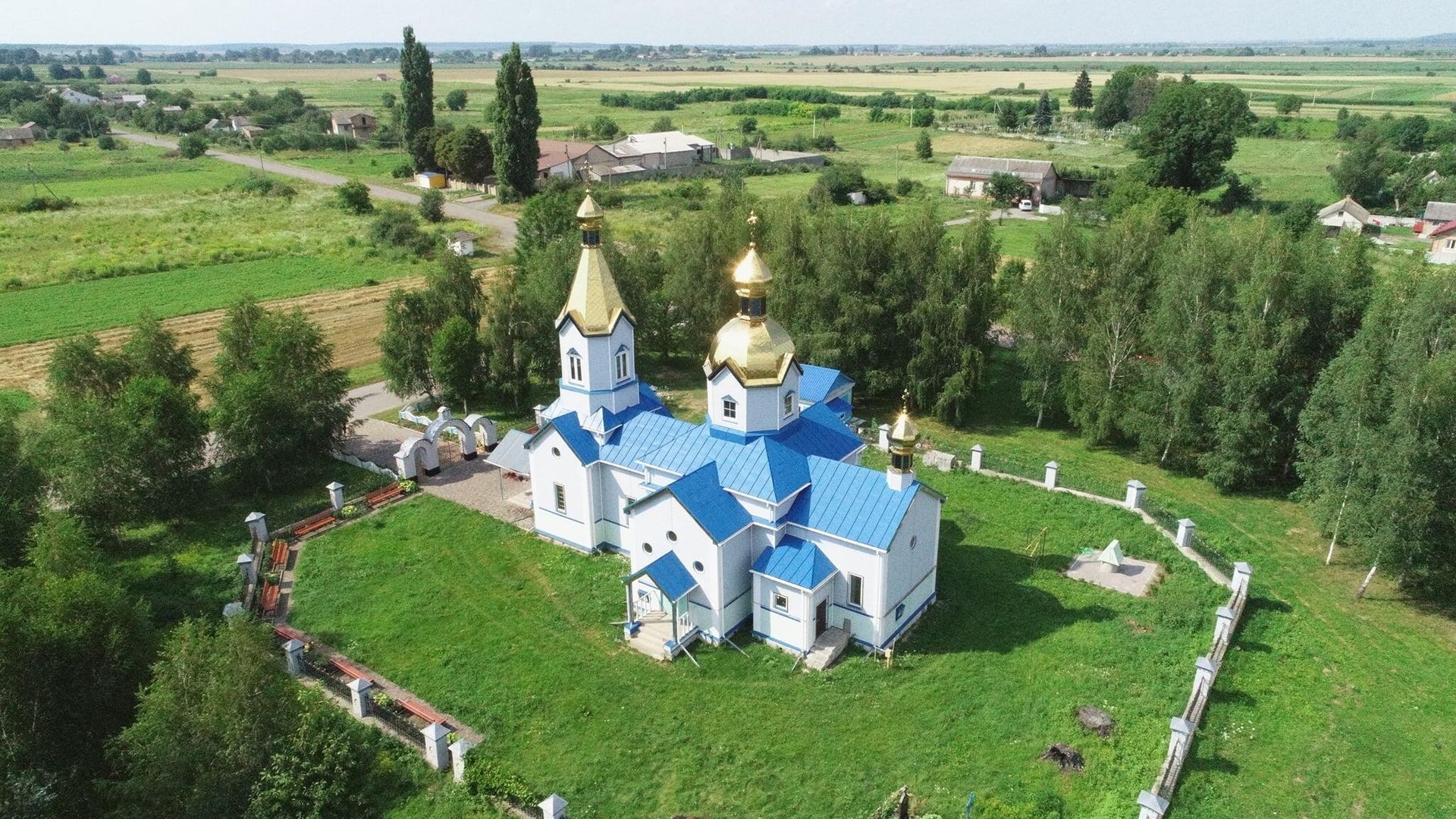 Николаевский храм в селе Гильча Ровенской области Украины Николаевский храм в селе Гильча Ровенской области Украины - РИА Новости, 1920, 08.06.2023