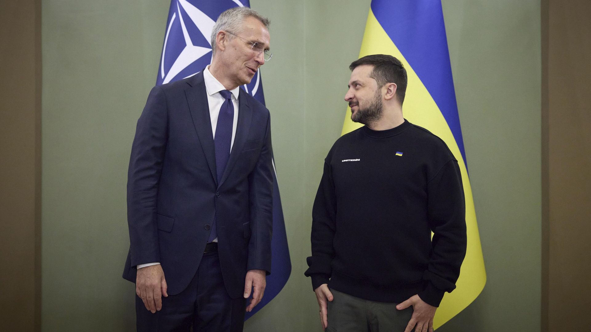 Генеральный секретарь НАТО Йенс Столтенберг и президент Украины Владимир Зеленский Генеральный секретарь НАТО Йенс Столтенберг и президент Украины Владимир Зеленский - РИА Новости, 1920, 16.06.2023
