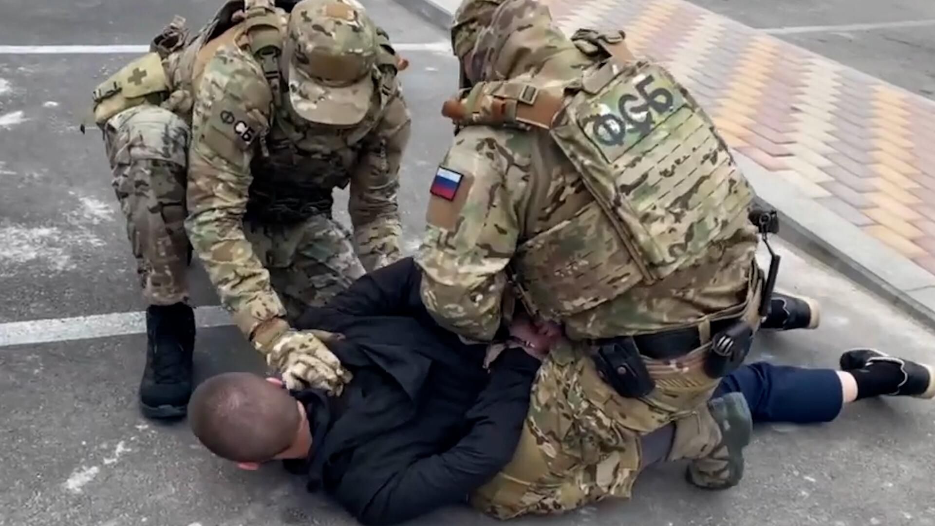 Задержание мужчины, планировавшего теракт в Ставропольском крае Задержание мужчины, планировавшего теракт в Ставропольском крае - РИА Новости, 1920, 20.04.2023