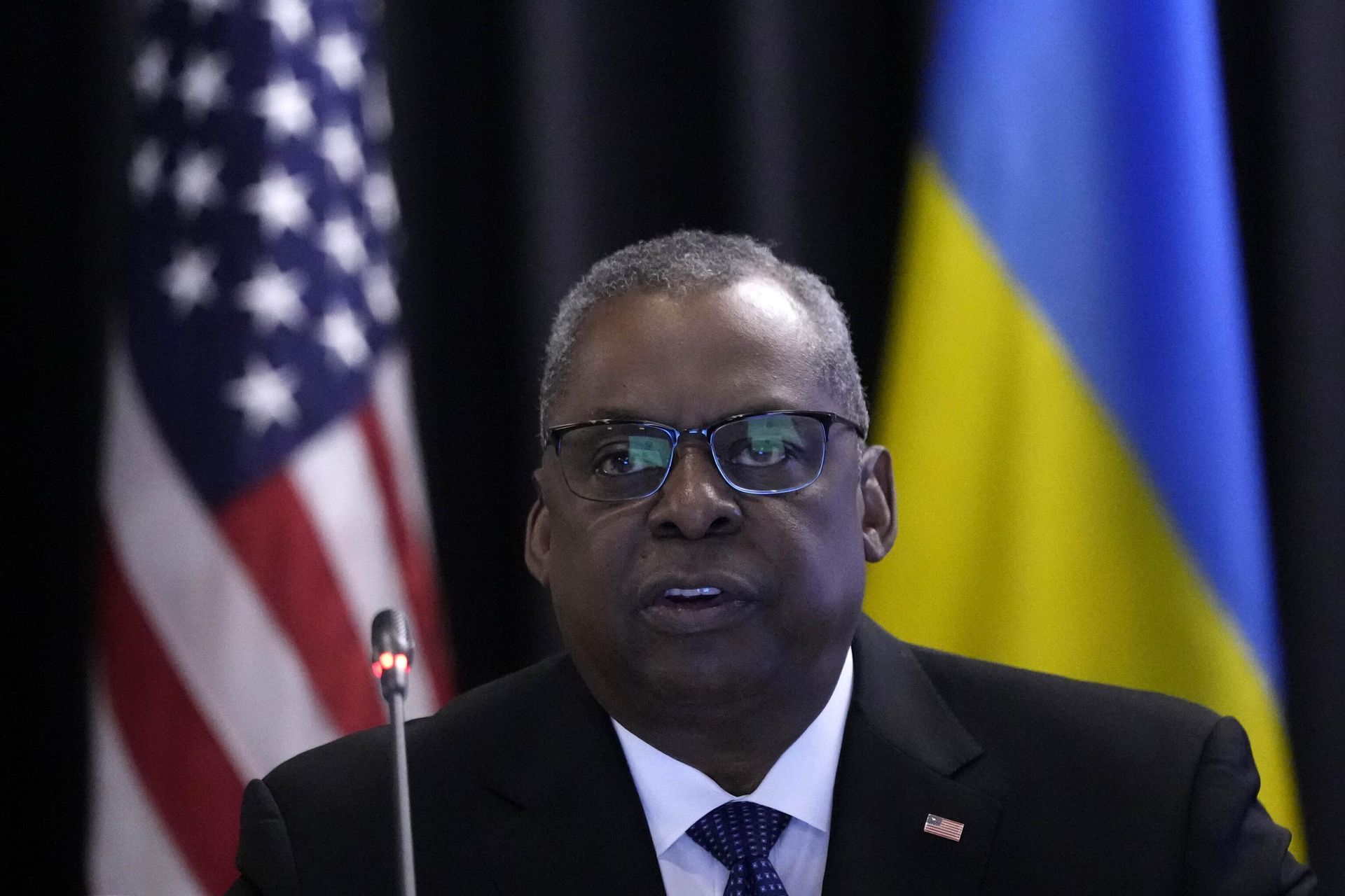 Министр обороны США Ллойд Остин на открытии заседания контактной группы по Украине на авиабазе Рамштайн Министр обороны США Ллойд Остин на открытии заседания контактной группы по Украине на авиабазе Рамштайн - РИА Новости, 1920, 28.06.2023
