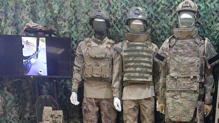Бронежилет с площадью защиты в 2 раза больше, чем у штатного, представленный на выставке в Москве Бронежилет с площадью защиты в 2 раза больше, чем у штатного, представленный на выставке в Москве - РИА Новости, 1920, 21.04.2023