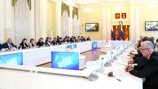 Руденя поставил задачи по обеспечению безопасности в майские праздники