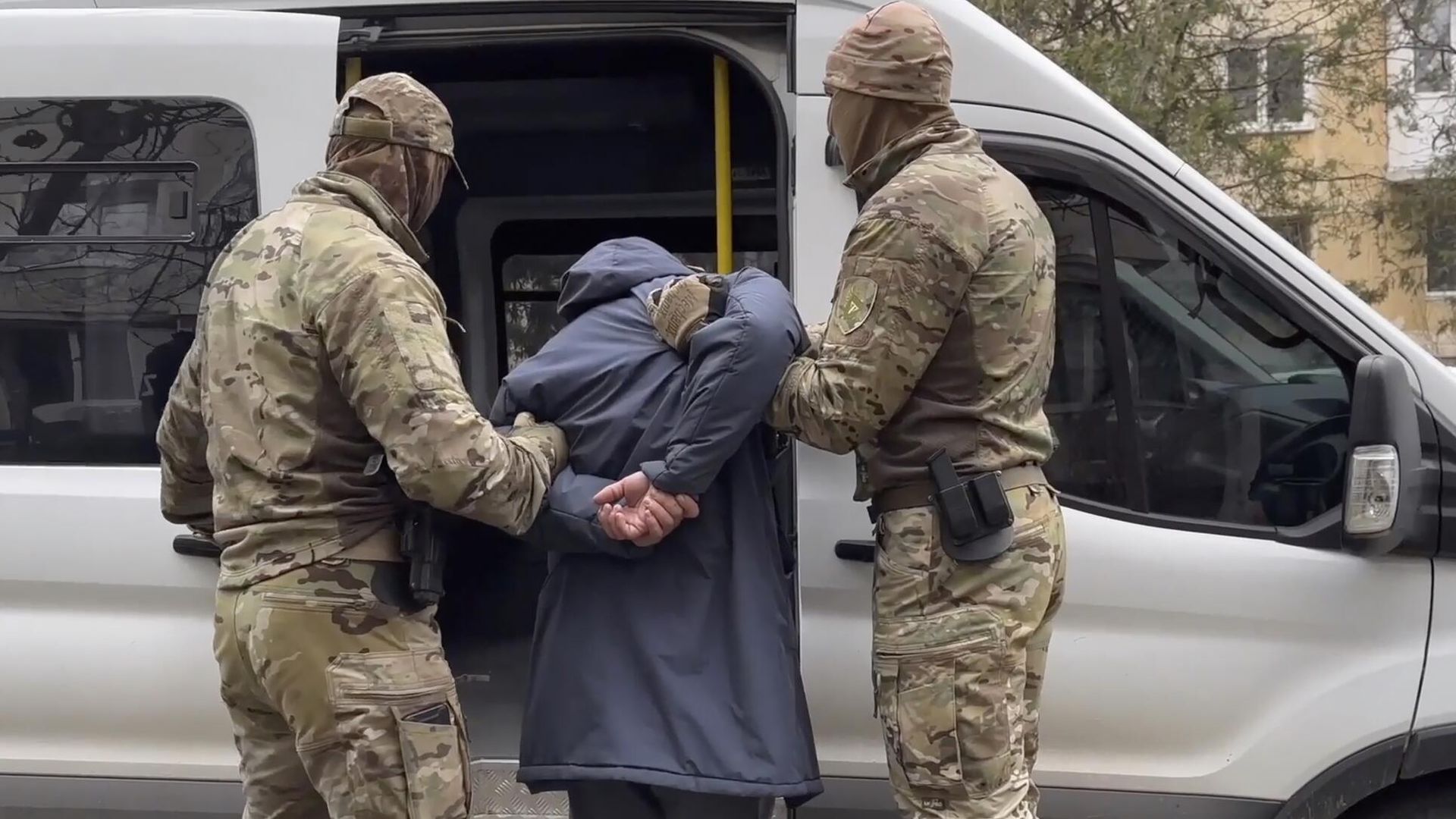 Задержанный по подозрению в планировании диверсионно-террористического акта Задержанный по подозрению в планировании диверсионно-террористического акта - РИА Новости, 1920, 02.04.2024