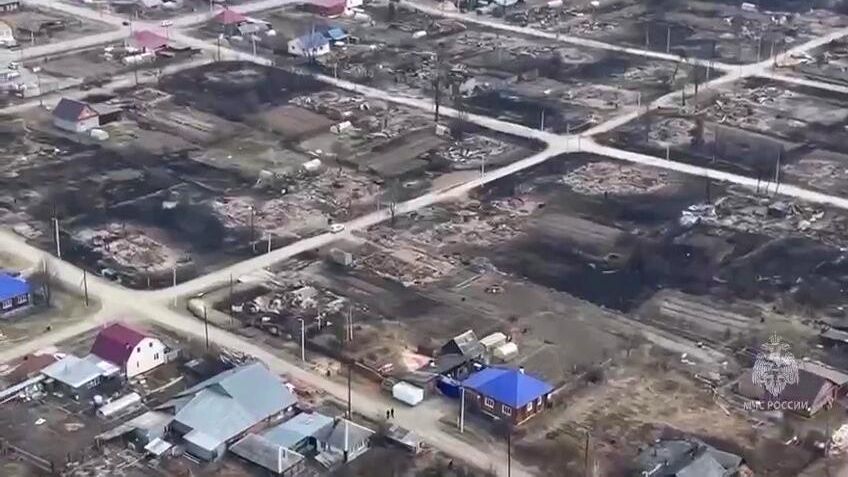 Последствия пожара в поселке Сосьва в Свердловской области Последствия пожара в поселке Сосьва в Свердловской области - РИА Новости, 1920, 29.04.2023