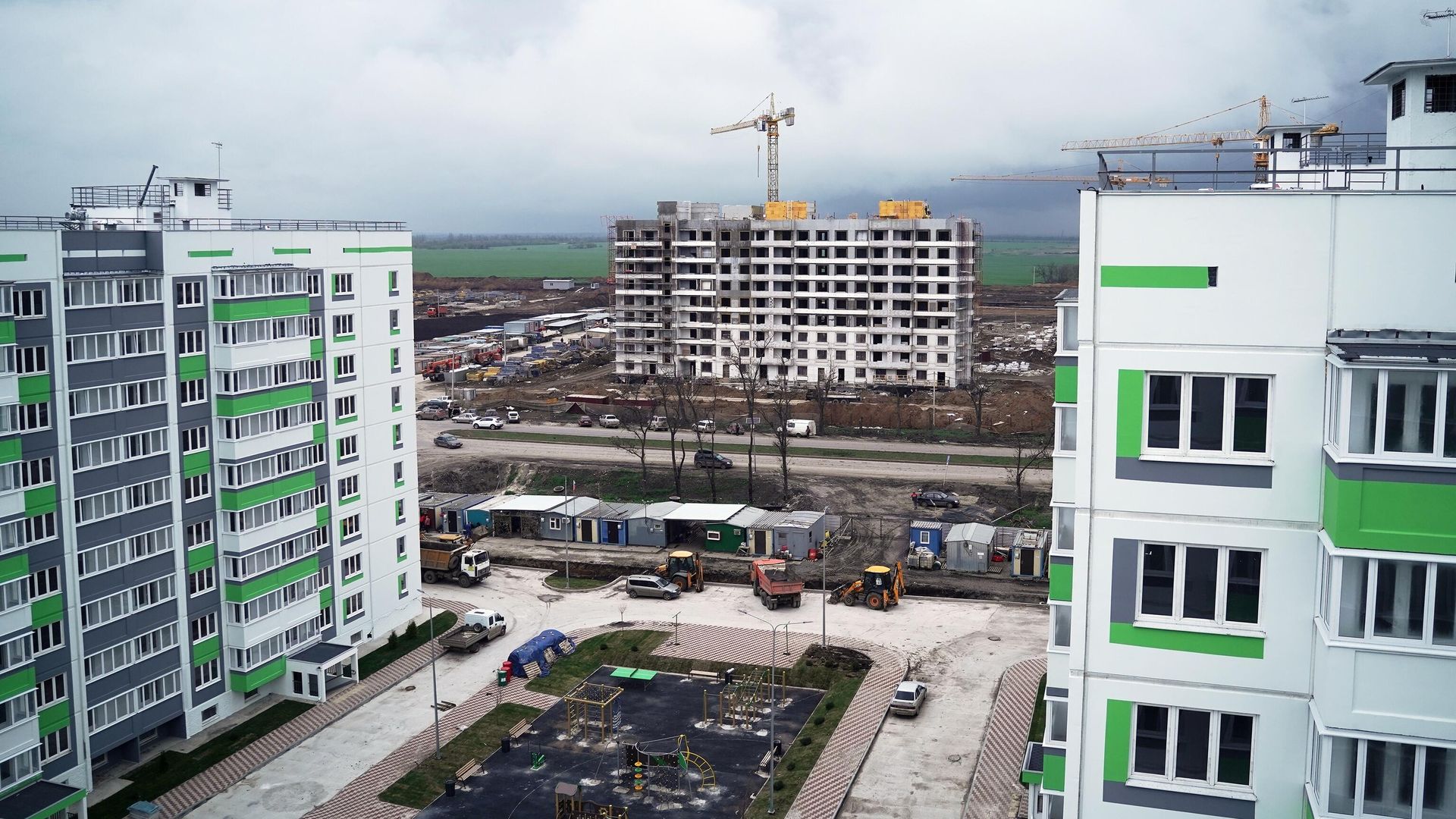 Вид на жилые дома в Мариуполе - РИА Новости, 1920, 04.02.2024