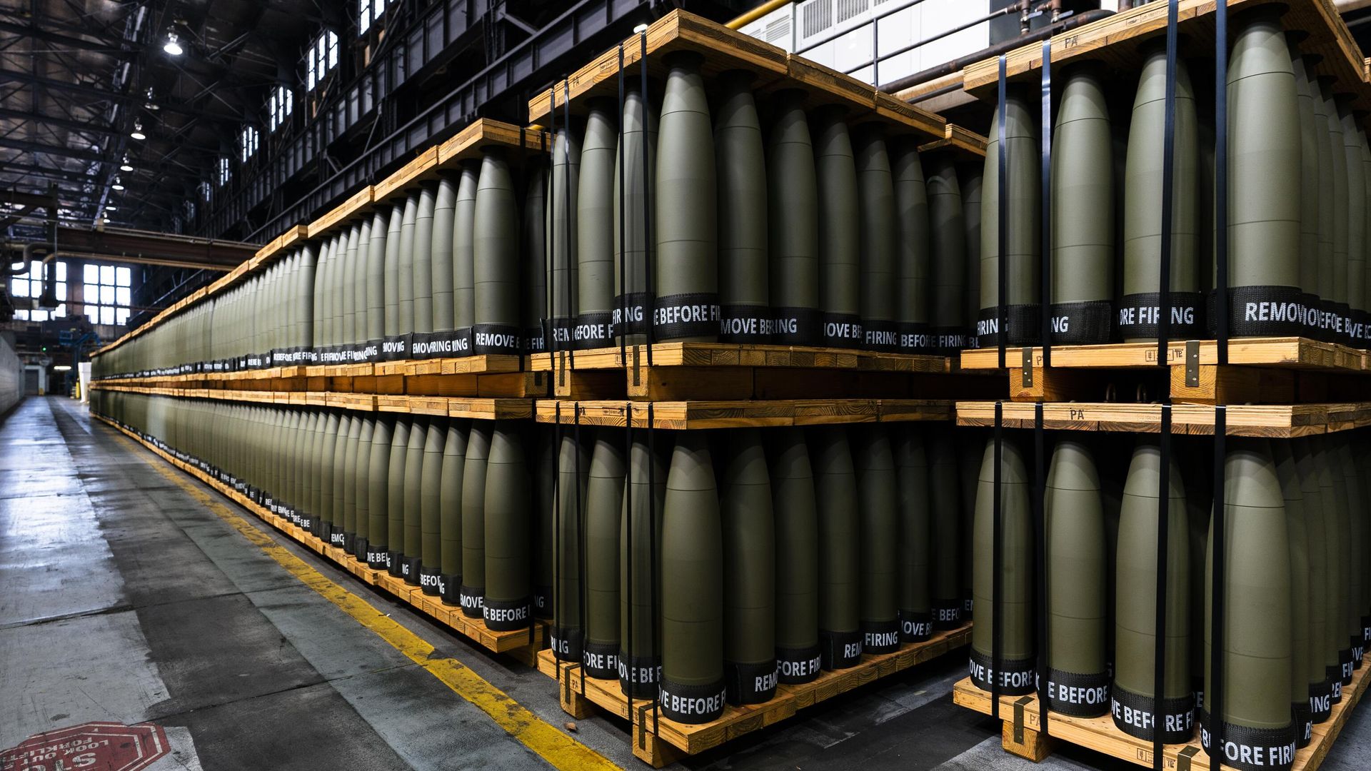 155-миллиметровые гаубичные снаряды M795 на заводе боеприпасов в Скрэнтоне, США - РИА Новости, 1920, 30.12.2023