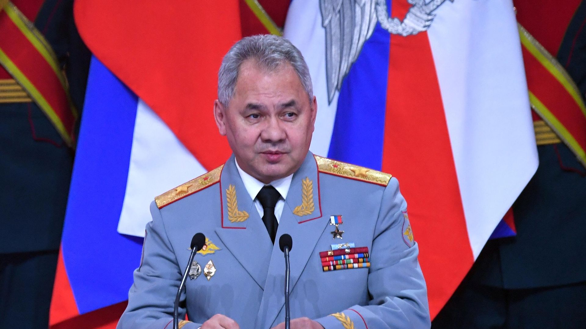 Министр обороны РФ Сергей Шойгу на торжественном мероприятии, посвящённом 100-летию Центрального спортивного клуба Армии, в Центральном академическом театре Российской Армии. Министр обороны РФ Сергей Шойгу на торжественном мероприятии, посвящённом 100-летию Центрального спортивного клуба Армии, в Центральном академическом театре Российской Армии. - РИА Новости, 1920, 29.05.2023