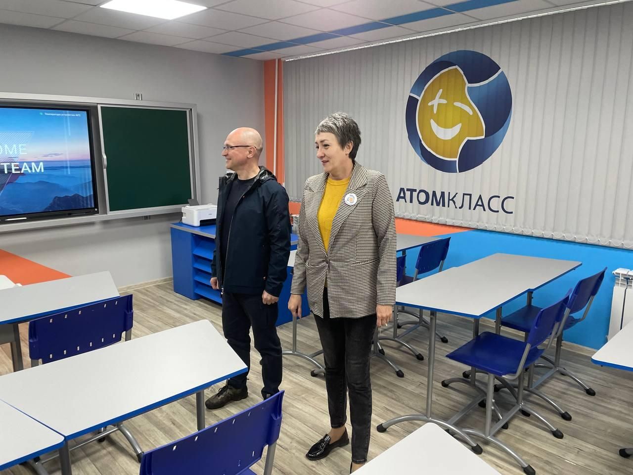 Первый замруководителя администрации президента России Сергей Кириенко во время посещения Энергодара Первый замруководителя администрации президента России Сергей Кириенко во время посещения Энергодара - РИА Новости, 1920, 30.04.2023