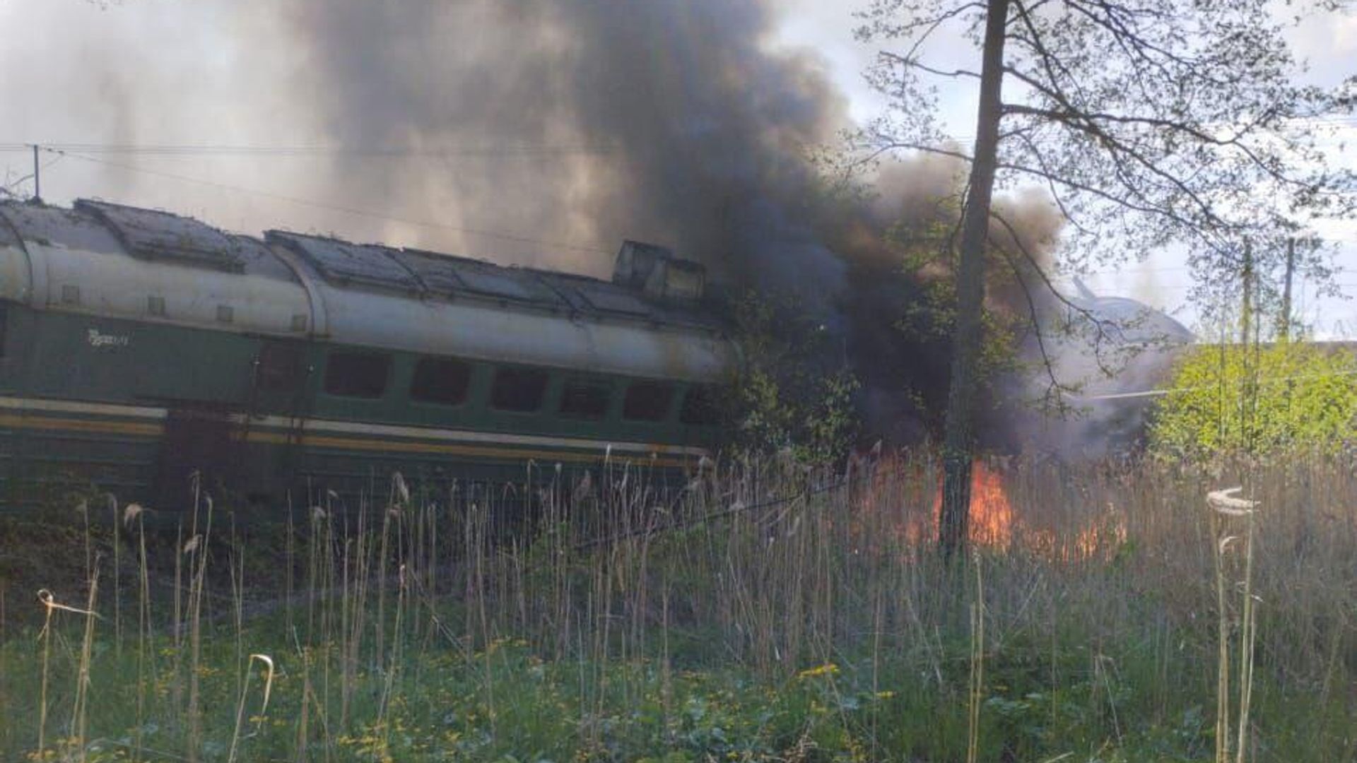 На месте схода локомотива на ж/д путях в Унечском районе Брянской области - РИА Новости, 1920, 03.05.2023