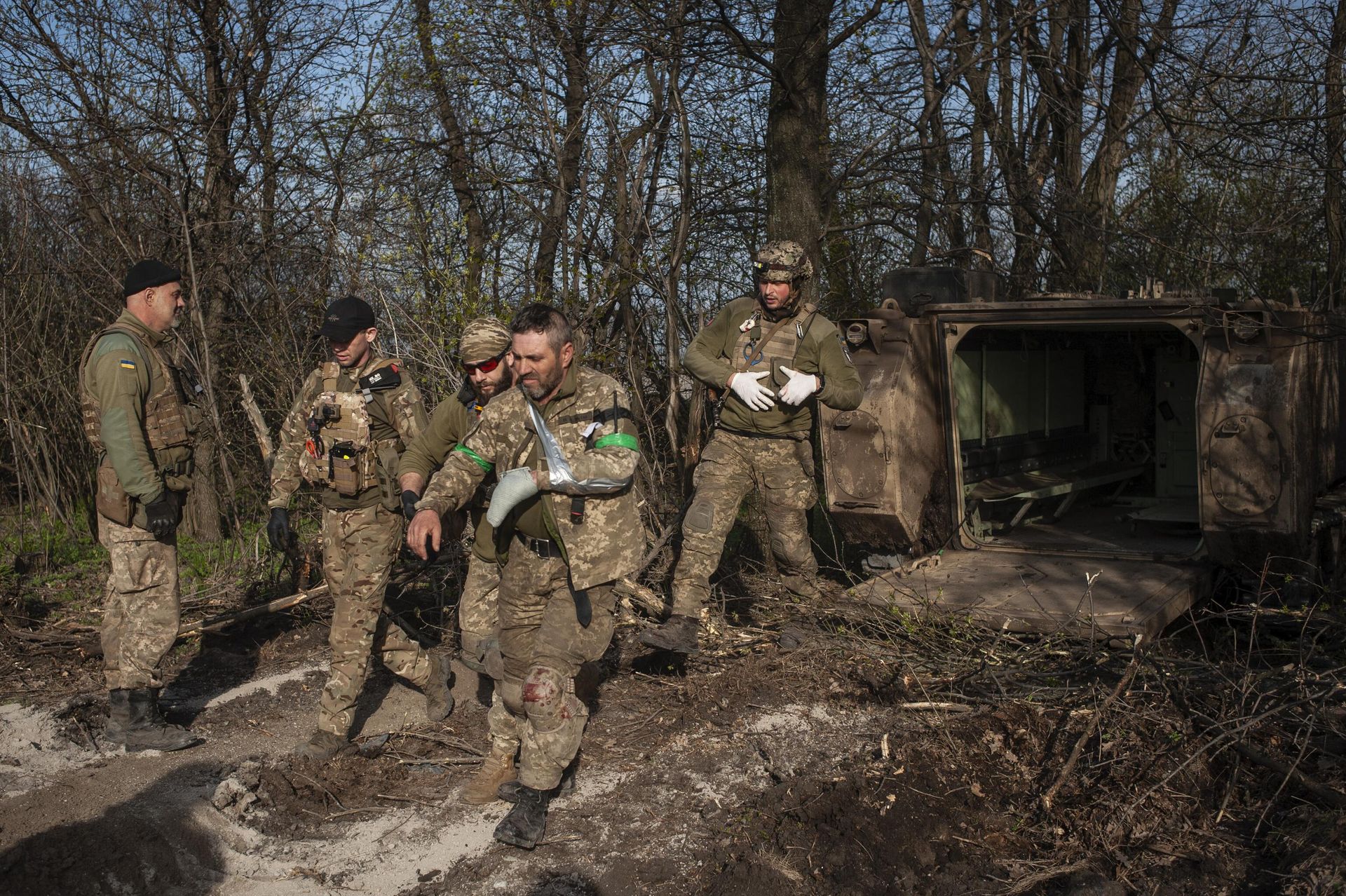Раненые украинские военнослужащие под Артемовском Раненые украинские военнослужащие под Артемовском - РИА Новости, 1920, 27.09.2023