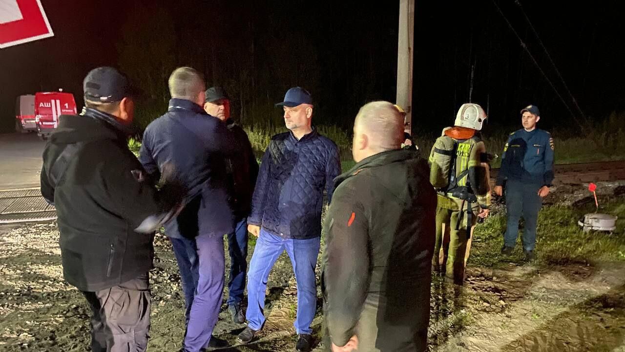Губернатор Брянской области Александр Богомаз на месте схода с рельсов грузового состава - РИА Новости, 1920, 02.05.2023