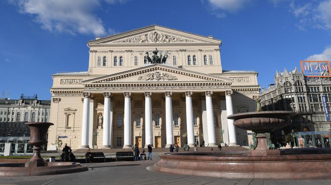Здание Большого театра в Москве